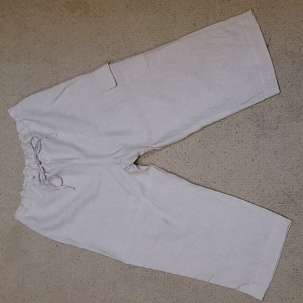 St John's bay linen Capri pants, size Large,  tan